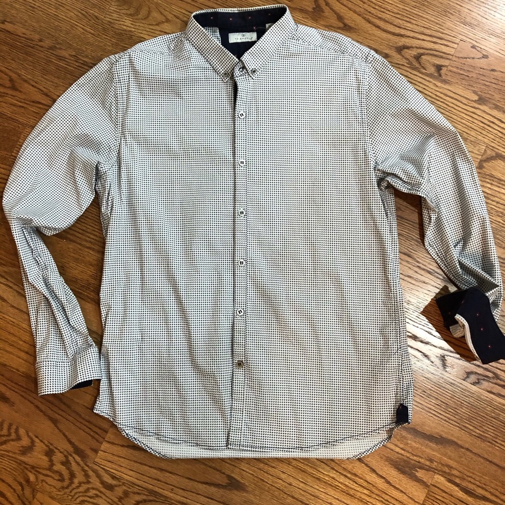 7 Diamonds Printed Button Up